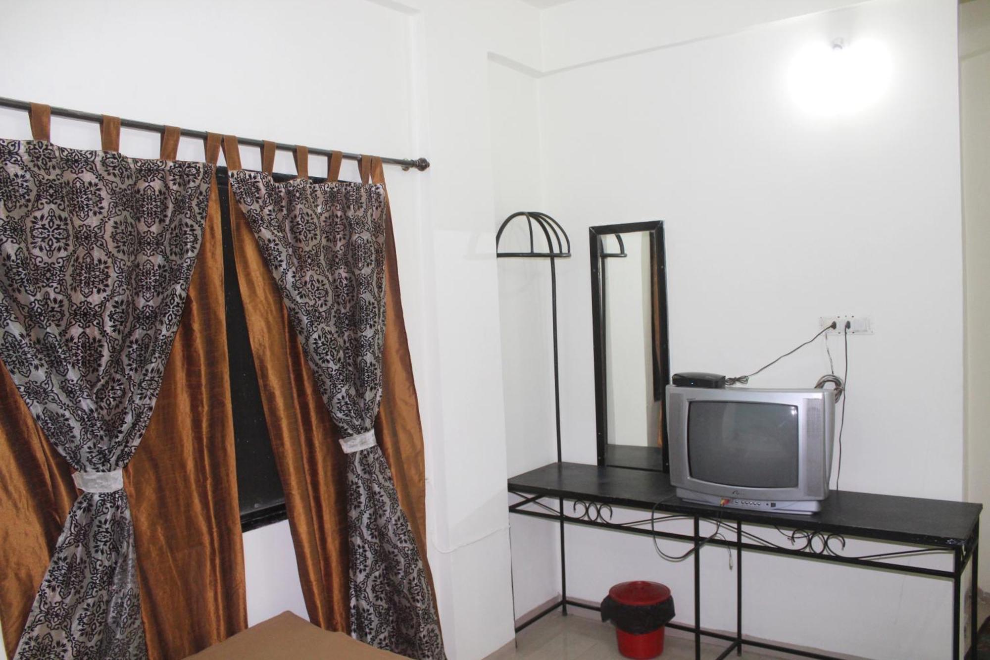 Hotel Preetam Aurangabad Zewnętrze zdjęcie