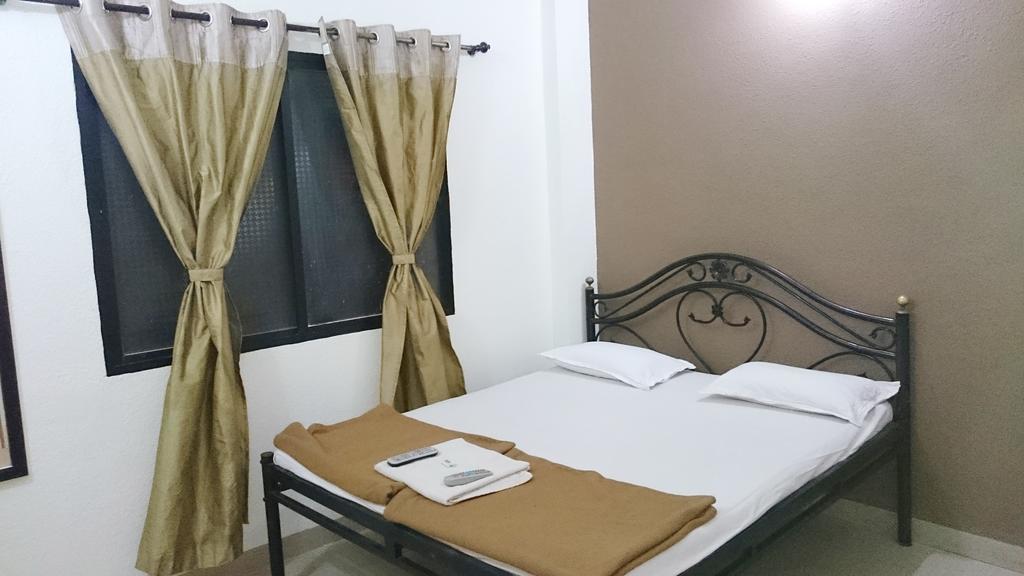 Hotel Preetam Aurangabad Zewnętrze zdjęcie