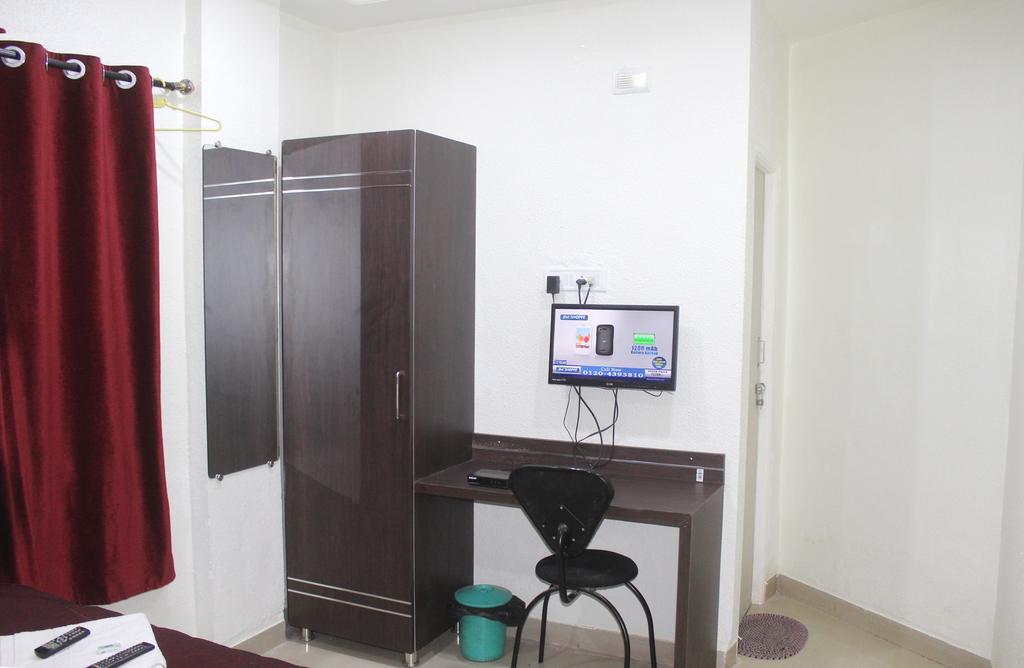 Hotel Preetam Aurangabad Zewnętrze zdjęcie