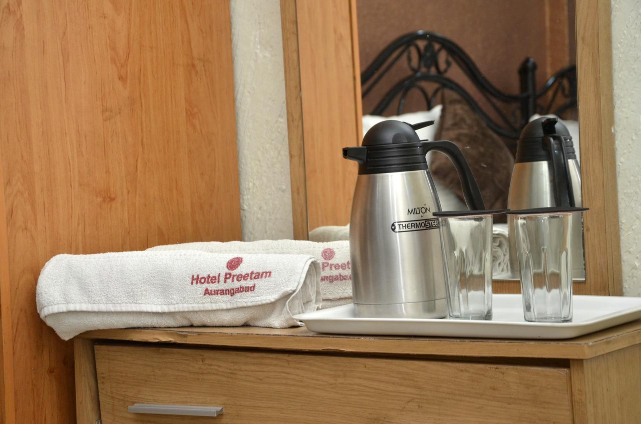 Hotel Preetam Aurangabad Zewnętrze zdjęcie