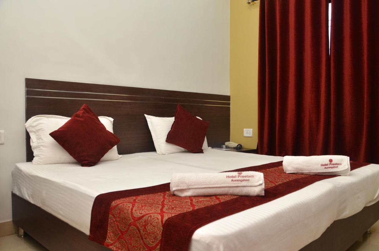 Hotel Preetam Aurangabad Zewnętrze zdjęcie